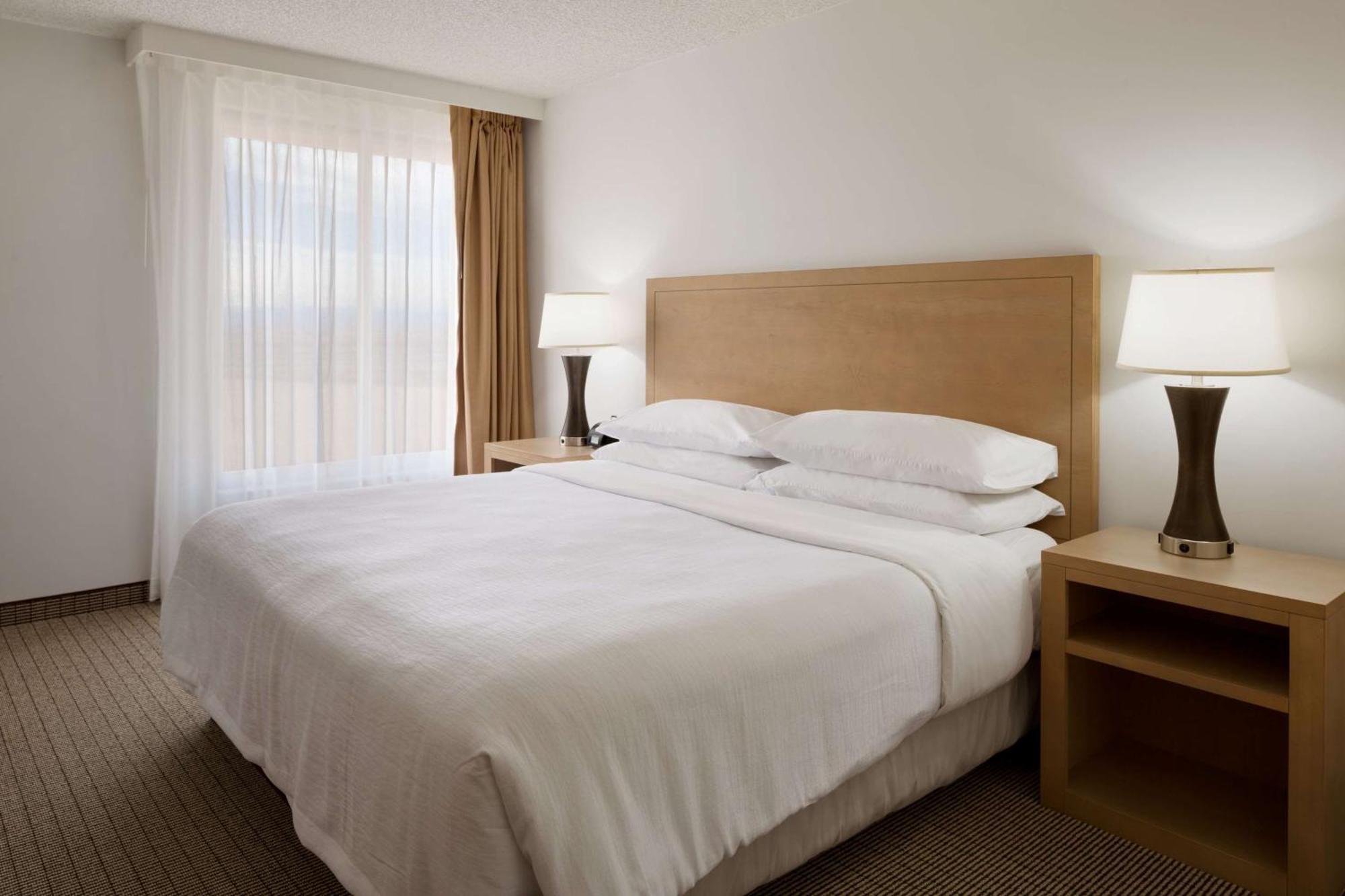 Embassy Suites By Hilton Denver International Airport Exterior foto